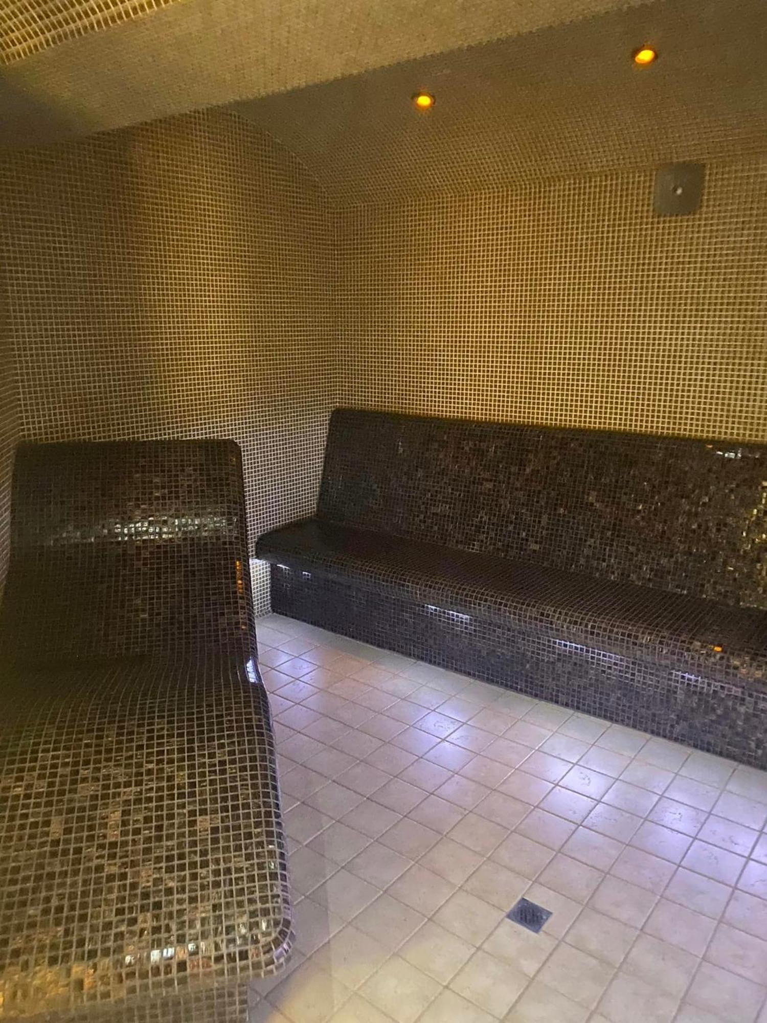 Kamelot Hotel Paszarel Kültér fotó